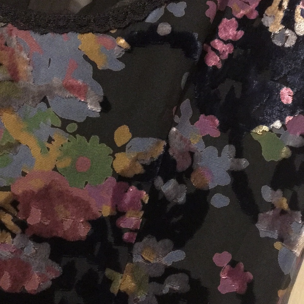 Free People brand Beautiful rayon & silk  , sleeveless floral print - Picture 8 of 10